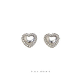 Mini heart Studs